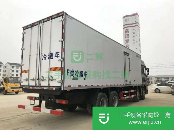 轉(zhuǎn)讓急售9 米6解放肉鉤冷藏車