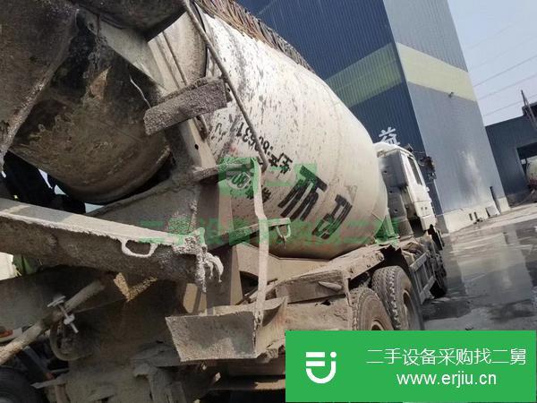 出售二手的八成新的11年德龍大12方工程車