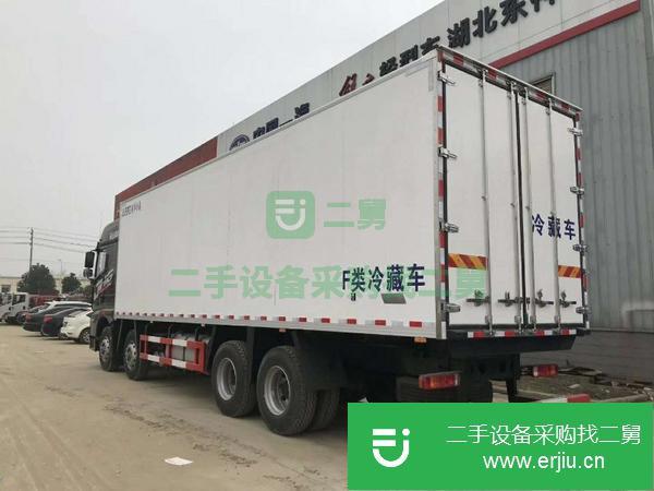 轉(zhuǎn)讓急售9 米6解放肉鉤冷藏車