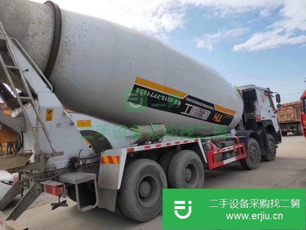 低價出售18年豪沃攪拌車，22方包提檔過戶可分期付款！