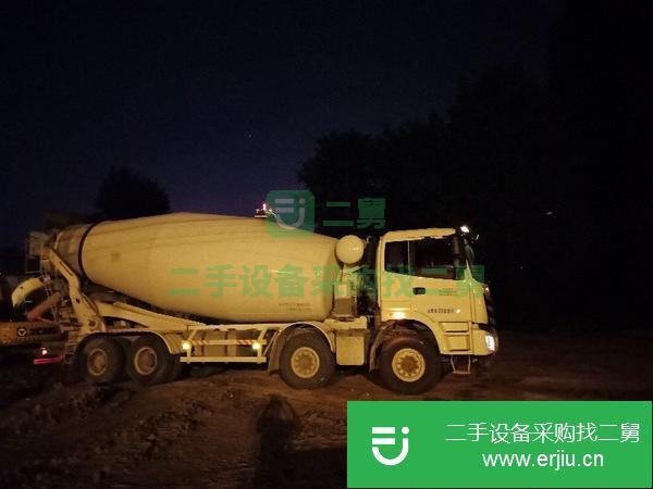 急轉歐曼18方攪拌車