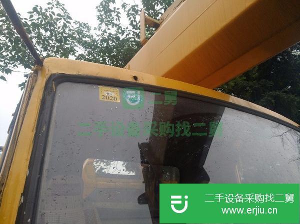 二手的九成新的柳工12噸吊車轉(zhuǎn)讓。車在成都!