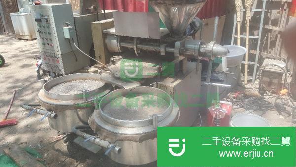 轉(zhuǎn)讓120南陽(yáng)市奇豐全自動(dòng)條排榨油機(jī)