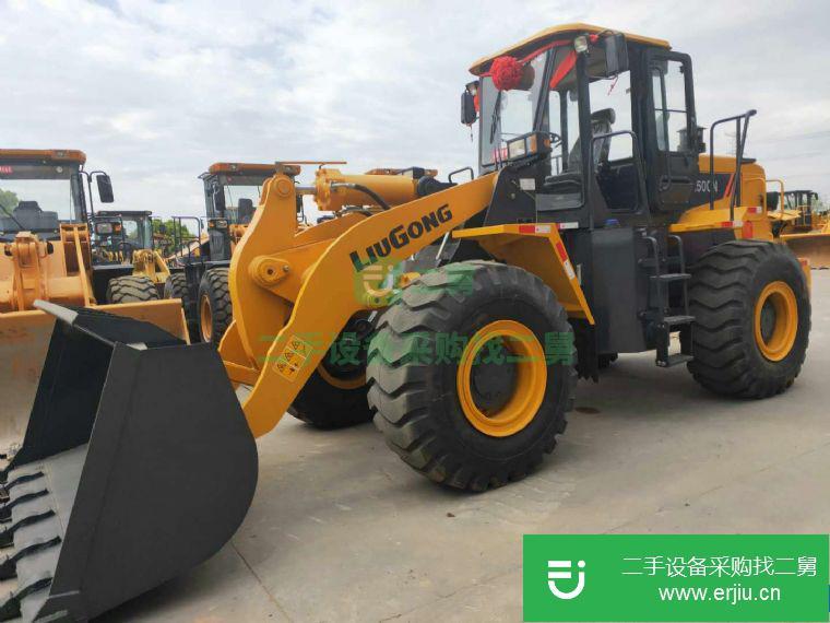 轉(zhuǎn)讓精品二手50裝載機(jī)，龍工柳工臨工50鏟車全國送貨