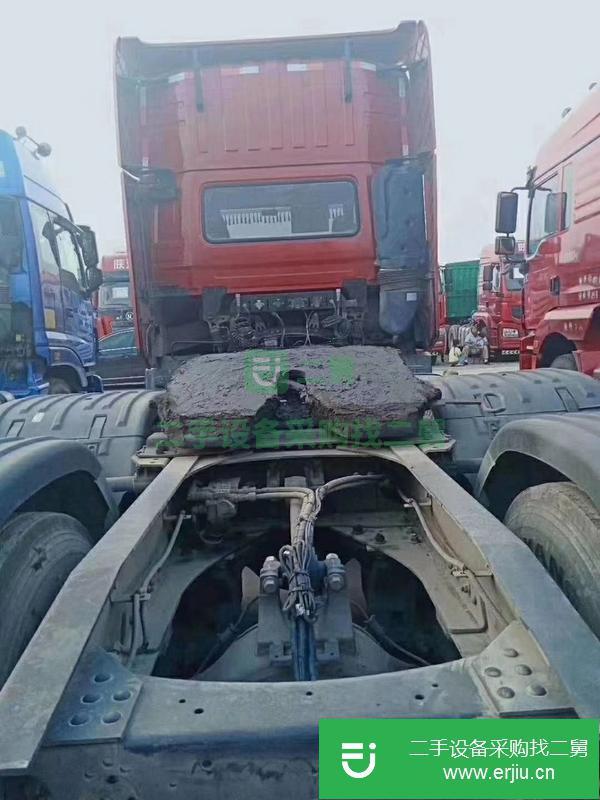 出售一批二手國五東風天龍雙驅輕體牽引車