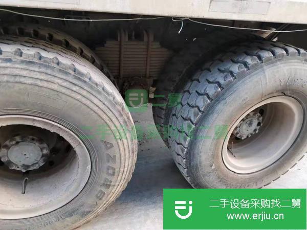 出售二手華凌攪拌車大12方