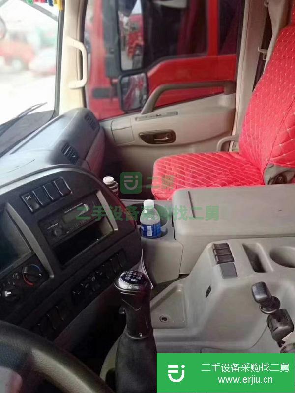 出售一批二手國五東風天龍雙驅輕體牽引車