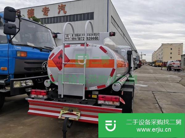 轉(zhuǎn)讓唯一能上戶不超重藍(lán) 2噸油罐車包上戶可分期