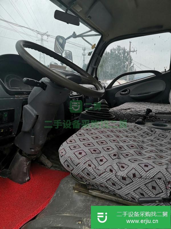 出售一臺國四6方攪拌罐車
