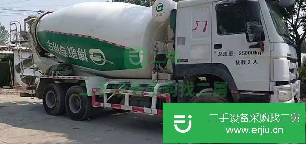 出售17年豪沃攪拌車  國五排放  380馬力