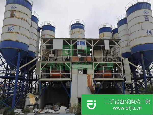出售13年中聯(lián)雙線180攪拌站,雙線四個(gè)300噸水泥倉(cāng)