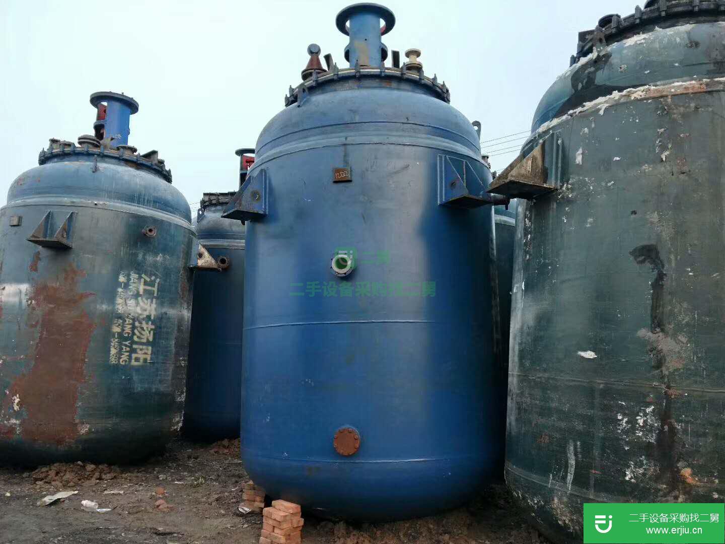 轉讓出售九成新二手搪瓷反應釜