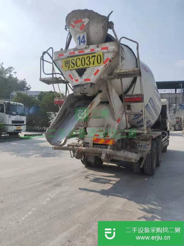 轉(zhuǎn)讓8臺(tái)干活車，國(guó)四華凌攪拌車大12方