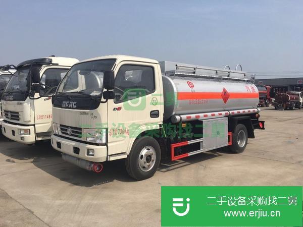5噸油罐車帶手續出售