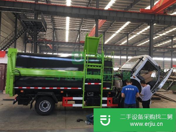 低價出售8方側裝垃圾車現車 可分期包上戶