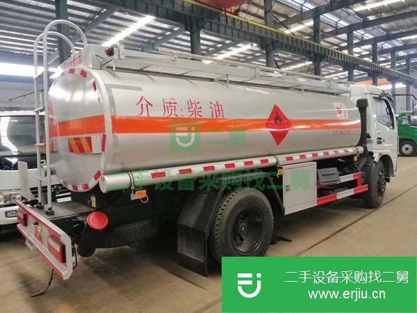 轉(zhuǎn)讓二手8噸江淮油罐車可異地審車
