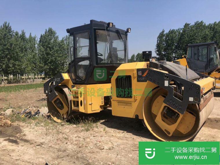 轉(zhuǎn)讓:出售202 222? 220壓路機(jī) 平地機(jī)