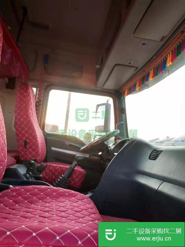 轉讓德龍新m3000雙驅輕型牽引車半掛車