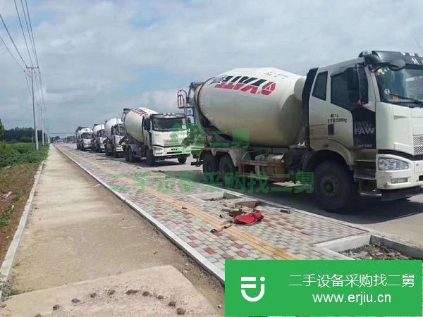低價出售17年解放J6攪拌車 國五   大十四方唐山亞特罐