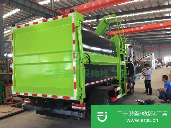 低價出售8方側裝垃圾車現車 可分期包上戶