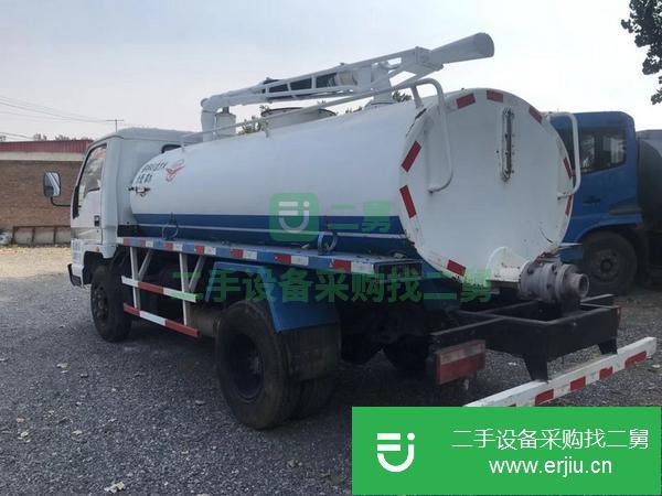 出售單位退役五噸吸糞車