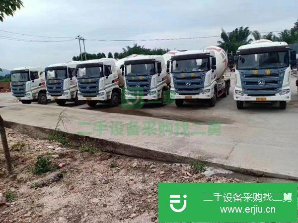 轉(zhuǎn)讓25臺17年國五三一大12方攪拌車支持按揭