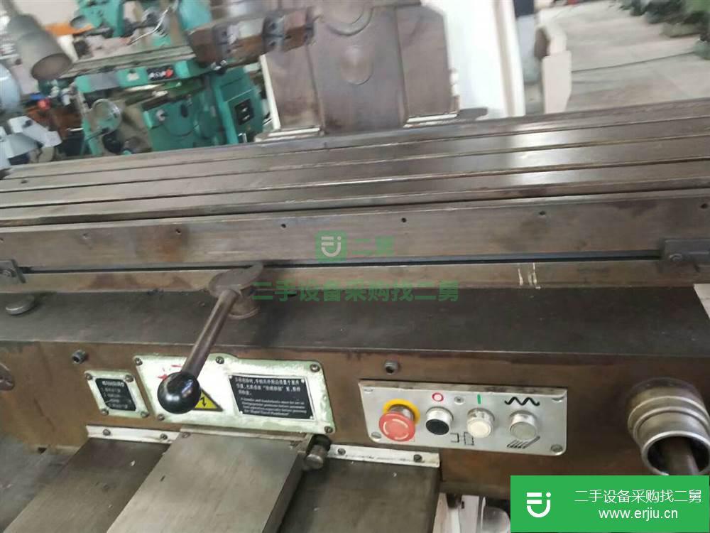 轉(zhuǎn)讓二手北京第一機(jī)床廠B1-400K立式升降臺(tái)銑床