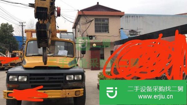 轉(zhuǎn)讓二手的九成新的柳工8T吊車車況精品