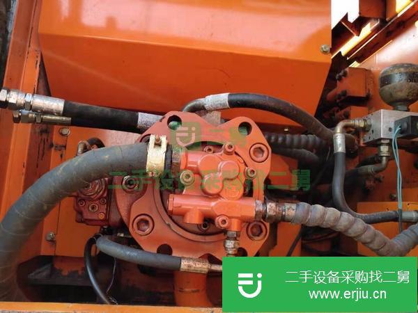 低價出售二手的斗山220挖機五臺