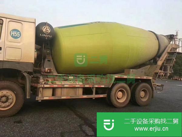 轉(zhuǎn)讓豪沃國(guó)五排放，16方攪拌車