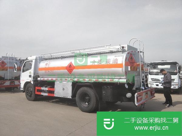 出售剛上好牌8噸油罐車低價出售 手續齊全 可分期