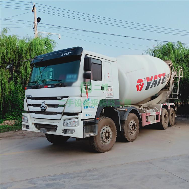 急售9成新二手水泥攪拌車重汽豪沃20方水泥攪拌罐車
