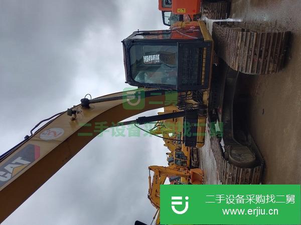 低價出售純進口卡特323挖機四臺