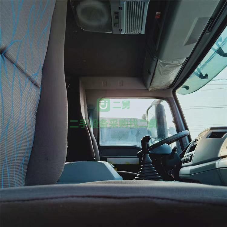 急售9成新二手?jǐn)嚢柢嚫Ｌ餁W曼14方攪拌罐車