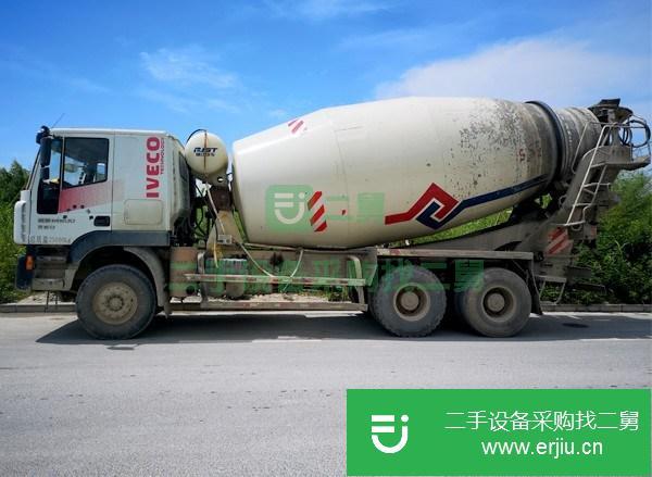 轉(zhuǎn)讓出售九成新20臺(tái)國五大12方攪拌車