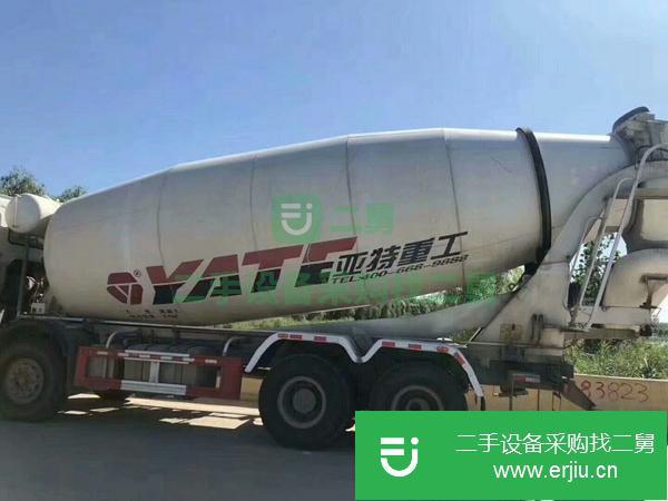 出售二手豪沃18年大20方攪拌車 可按揭 二手國五水泥攪拌罐車