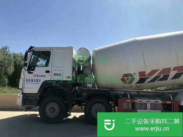 出售二手豪沃18年大20方攪拌車 可按揭 二手國五水泥攪拌罐車