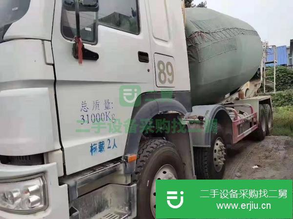 出售17年豪沃攪拌車  國五排放