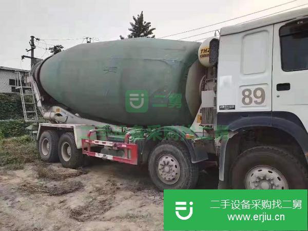 出售17年豪沃攪拌車  國五排放