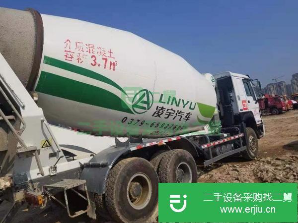轉讓急售18年豪沃攪拌車,大14拉16方罐,國五標準,凌宇上裝
