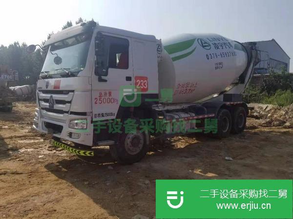 轉讓急售18年豪沃攪拌車,大14拉16方罐,國五標準,凌宇上裝