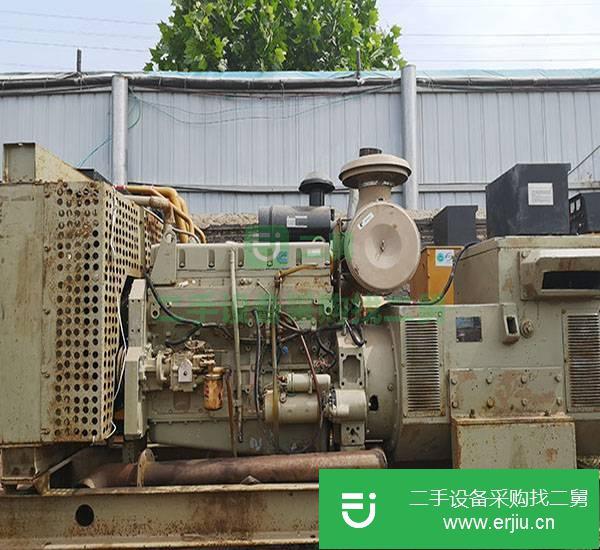 300千瓦二手柴油發(fā)電機(jī)組低價(jià)轉(zhuǎn)讓康明斯發(fā)電機(jī)組