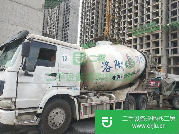 轉讓二手的10年豪沃,上裝中集凌宇大12方,正常裝14.5方攪拌車,車況超級好,