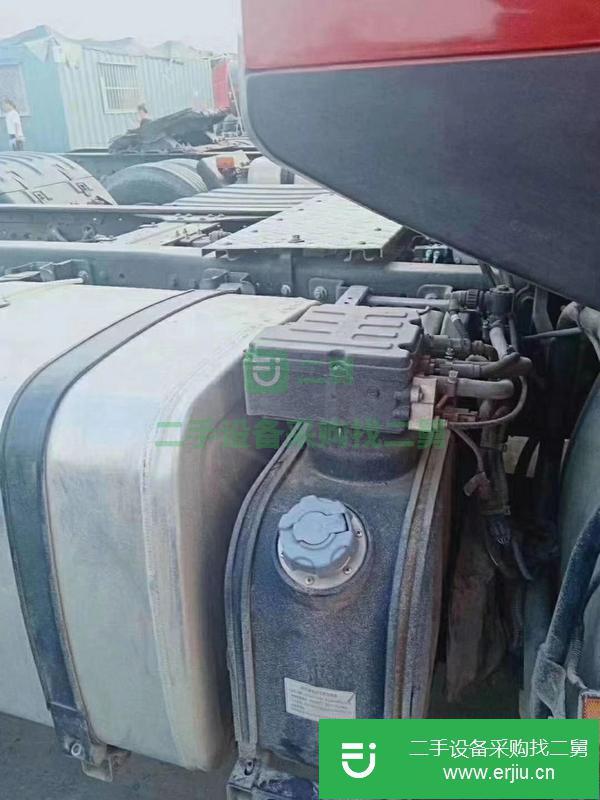 轉讓一臺東風天龍420馬力國五牽引車