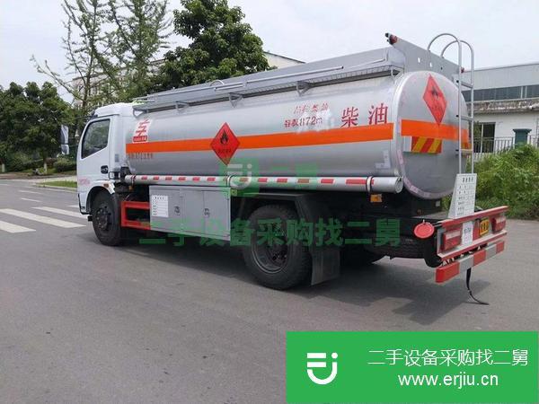 帶手續油罐車現車低價出售