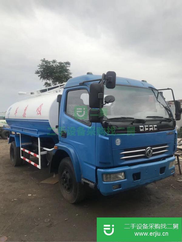 轉(zhuǎn)讓多利卡吸糞車(chē)