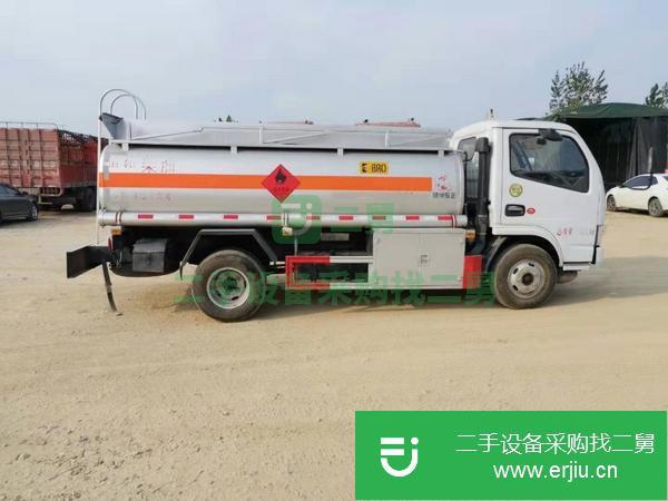 5噸二手加油車低價(jià)轉(zhuǎn)讓