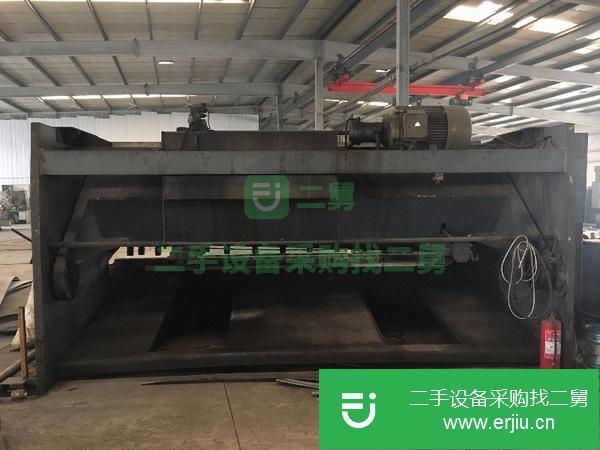 低價(jià)出售轉(zhuǎn)讓液壓擺式剪板機(jī)20×4.2米