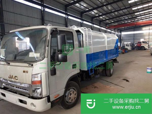 出售長安密封垃圾車價格優(yōu)惠 小型壓縮垃圾車  環(huán)衛(wèi)車?yán)?8方壓縮垃圾車