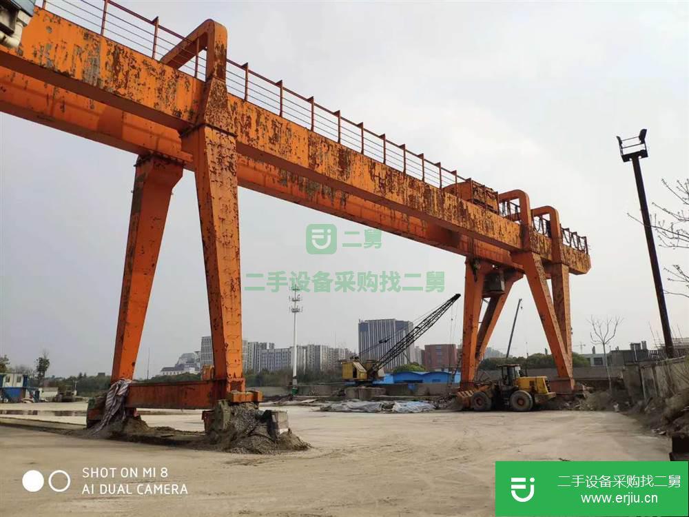 上海出售跨度30米龍門吊一臺